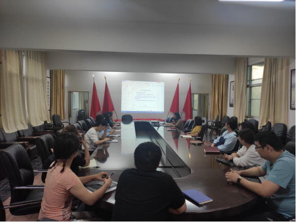 9.30(新聞稿)豫中公司開展第六期“學(xué)習(xí)大講堂”培訓(xùn)活動378.png 9.30(新聞稿)豫中公司開展第六期“學(xué)習(xí)大講堂”培訓(xùn)活動378.png