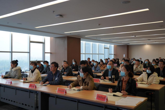 10.25(綜合部)市產(chǎn)業(yè)集團(tuán)舉辦公文寫作專題培訓(xùn)會(huì)250.png 10.25(綜合部)市產(chǎn)業(yè)集團(tuán)舉辦公文寫作專題培訓(xùn)會(huì)250.png