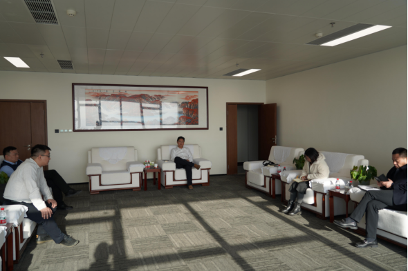 11.23中建三局中原公司總經(jīng)理助理徐琰禹一行到訪集團(tuán)洽談對接合作項(xiàng)目(綜合部)(1)119.png 11.23中建三局中原公司總經(jīng)理助理徐琰禹一行到訪集團(tuán)洽談對接合作項(xiàng)目(綜合部)(1)119.png