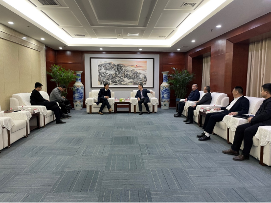 市產(chǎn)業(yè)集團黨委書記、董事長劉培建一行拜訪多家企業(yè) 共商合作發(fā)展620.png