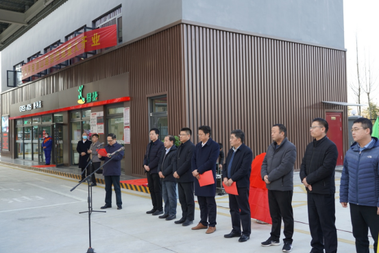 駐馬店石化銷售有限責(zé)任公司金頂山路加油站正式開(kāi)業(yè)慶典儀式舉行(2)(1)(1)251.png 駐馬店石化銷售有限責(zé)任公司金頂山路加油站正式開(kāi)業(yè)慶典儀式舉行(2)(1)(1)251.png