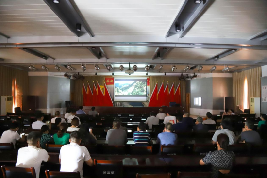 8.28市產(chǎn)業(yè)集團組織集中觀看民族團結主旋律電影《紅緣》734.png 8.28市產(chǎn)業(yè)集團組織集中觀看民族團結主旋律電影《紅緣》734.png