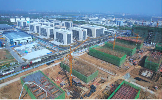 5.16牢固樹立“項目為王”理念 加速推進“中國藥谷”建設168.png