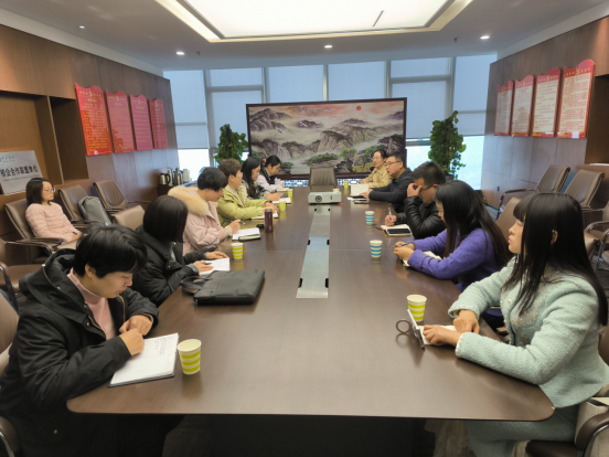 12.13財務(wù)部:確山縣投資集團(tuán)有限公司到我公司座談交流(2)180.png 12.13財務(wù)部:確山縣投資集團(tuán)有限公司到我公司座談交流(2)180.png